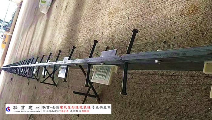 曲靖市铠甲缝施工案例